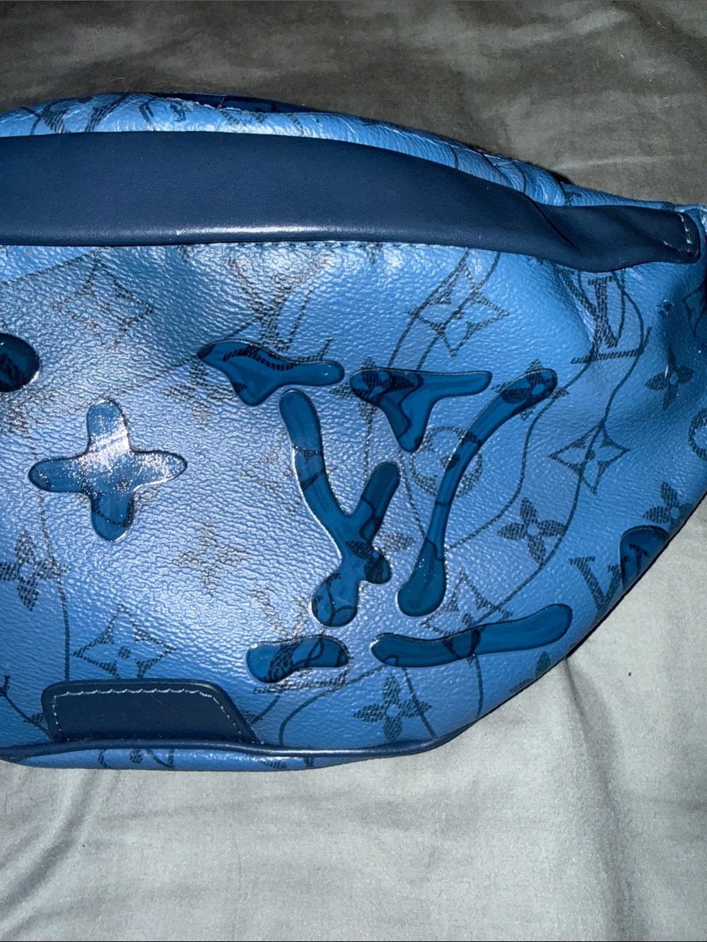 Louis Vuitton Blue Leather Crossbody Belt Bag - Picture 3 of 11